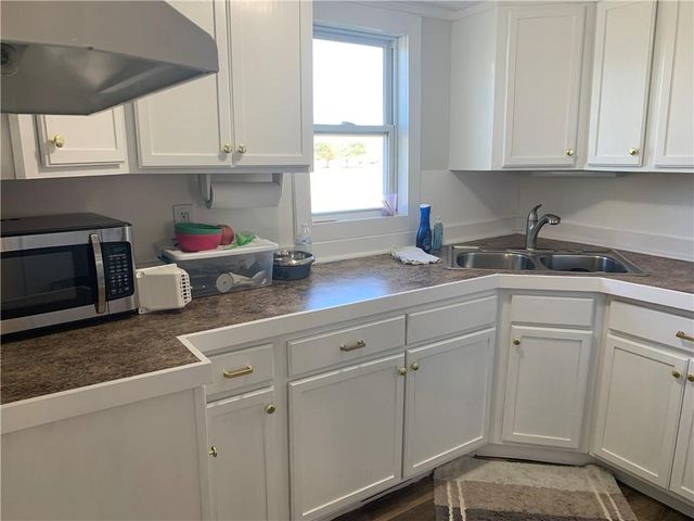 124 W 10th Street, Pittsburg, KS 66762