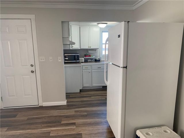 124 W 10th Street, Pittsburg, KS 66762