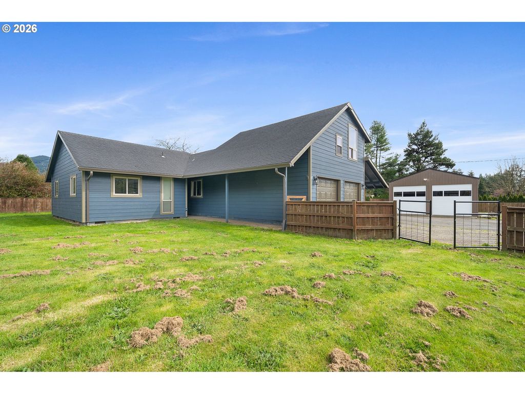 4800 BRICKYARD Rd, Tillamook, OR 97141