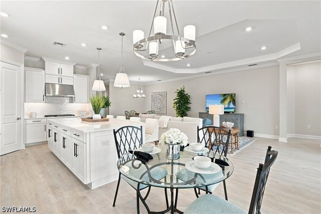 15649 Triesta LN, Naples, FL 34114