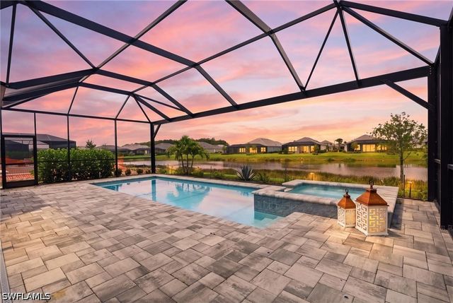 15649 Triesta LN, Naples, FL 34114