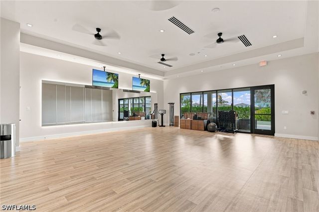 15649 Triesta LN, Naples, FL 34114