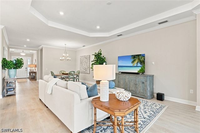 15649 Triesta LN, Naples, FL 34114