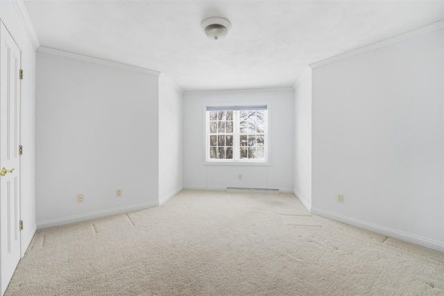 321 E APPLE CREEK ROAD, Appleton, WI 54913