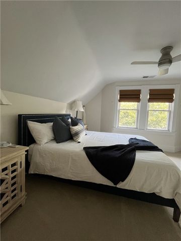 27 Mann Avenue, Newport, RI 02840