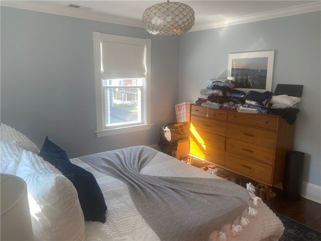 27 Mann Avenue, Newport, RI 02840