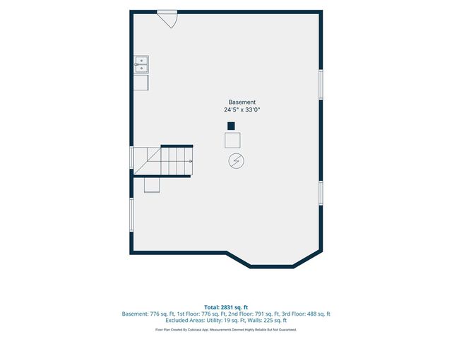27 Mann Avenue, Newport, RI 02840