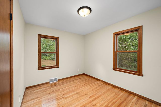 5841 Maryland Avenue N, Crystal, MN 55428