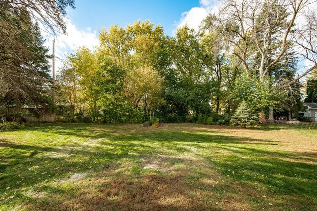 5841 Maryland Avenue N, Crystal, MN 55428