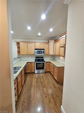 121 Oleander Drive, Bermuda Run, NC 27006