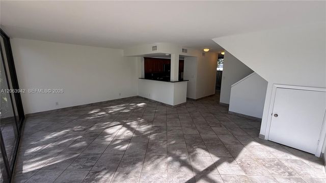 2961 SW 87th Ave 301, Davie, FL 33328