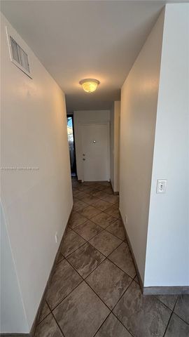 2961 SW 87th Ave 301, Davie, FL 33328