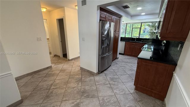 2961 SW 87th Ave 301, Davie, FL 33328