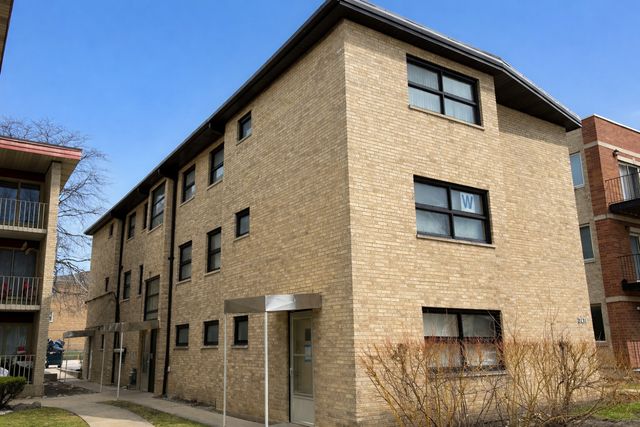 2431 N 76th Court 2, Elmwood Park, IL 60707