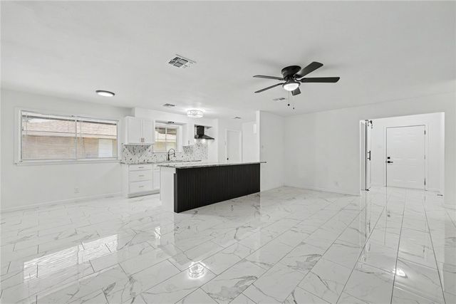 4329 Marie St, Corpus Christi, TX 78411