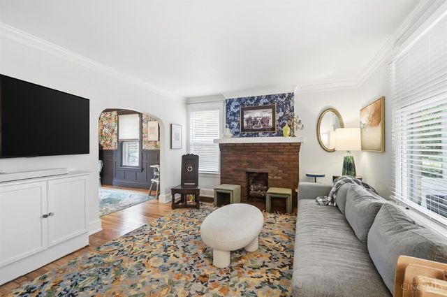 3040 Taylor Avenue, Cincinnati, OH 45220