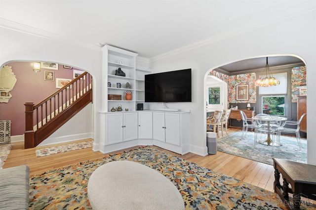 3040 Taylor Avenue, Cincinnati, OH 45220