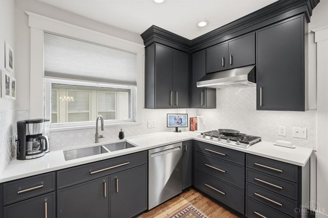 3040 Taylor Avenue, Cincinnati, OH 45220