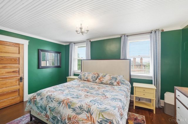 3040 Taylor Avenue, Cincinnati, OH 45220