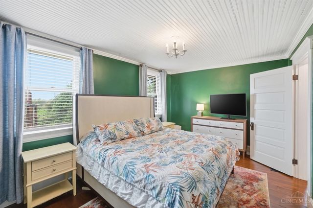3040 Taylor Avenue, Cincinnati, OH 45220