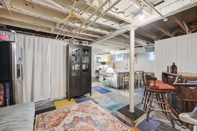3040 Taylor Avenue, Cincinnati, OH 45220