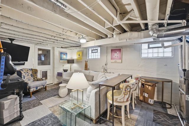 3040 Taylor Avenue, Cincinnati, OH 45220