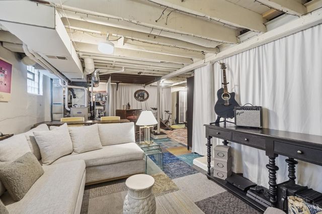 3040 Taylor Avenue, Cincinnati, OH 45220