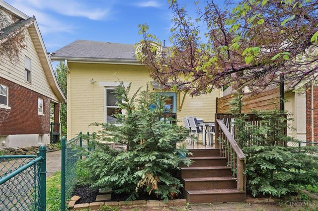 3040 Taylor Avenue, Cincinnati, OH 45220