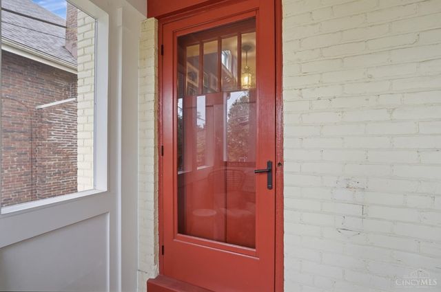 3040 Taylor Avenue, Cincinnati, OH 45220