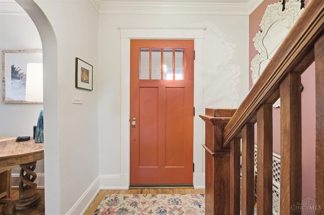 3040 Taylor Avenue, Cincinnati, OH 45220