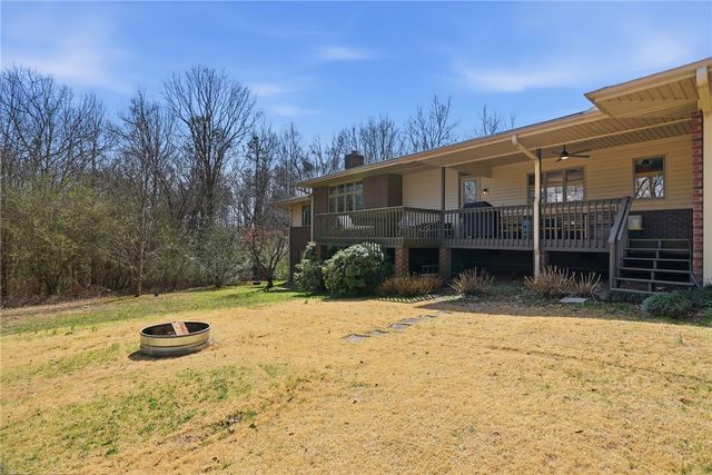 129 Tyler Lane, West Union, SC 29696