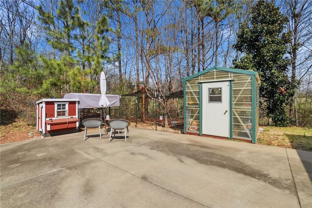 129 Tyler Lane, West Union, SC 29696