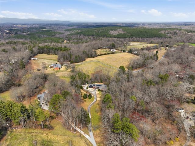 129 Tyler Lane, West Union, SC 29696