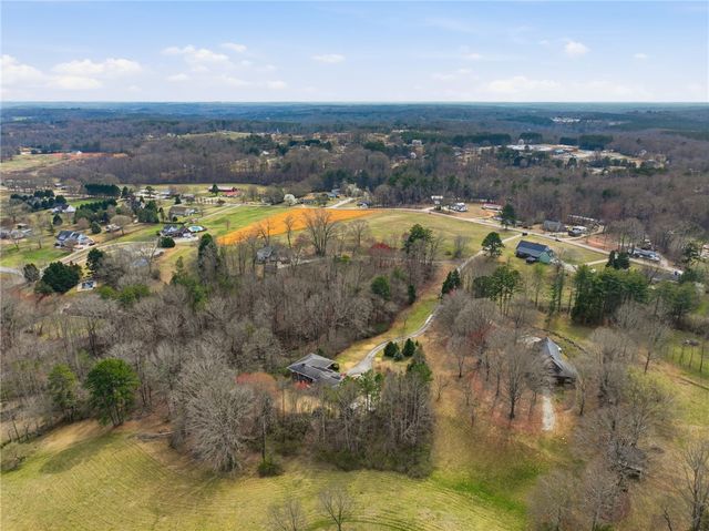 129 Tyler Lane, West Union, SC 29696