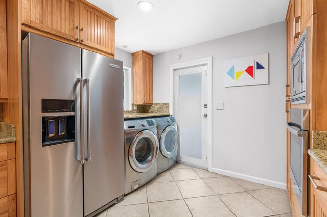 5141 NE 19th Ave, Fort Lauderdale, FL 33308