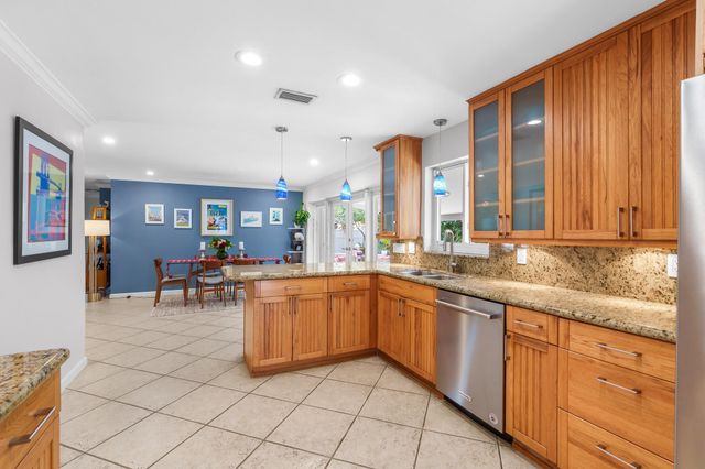 5141 NE 19th Ave, Fort Lauderdale, FL 33308