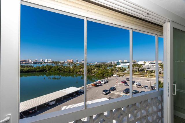 31 ISLAND WAY 409, Clearwater Beach, FL 33767