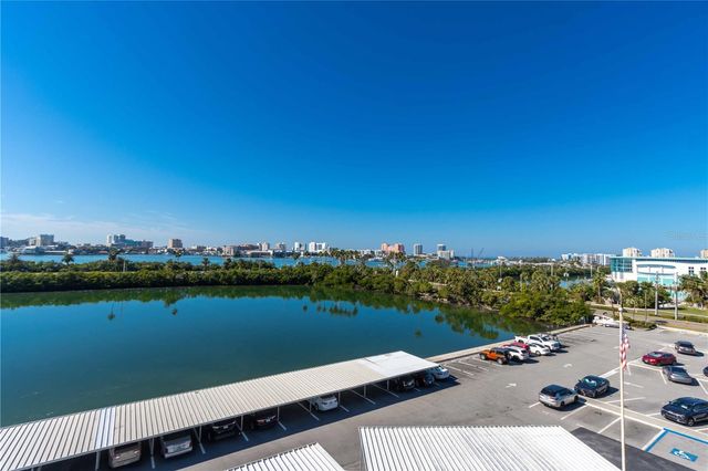 31 ISLAND WAY 409, Clearwater Beach, FL 33767