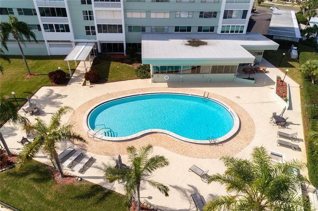 31 ISLAND WAY 409, Clearwater Beach, FL 33767