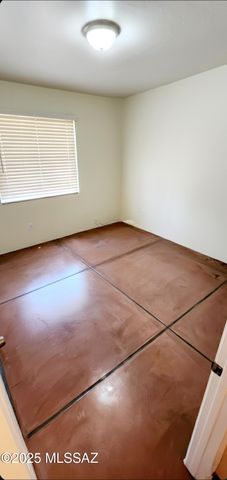 533 W San Xavier Street, Tucson, AZ 85713