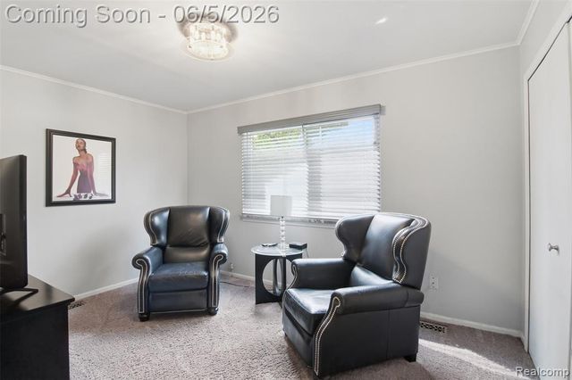 28877 Walnut Grove Lane, Southfield, MI 48034