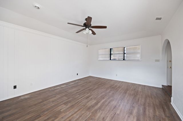 2736 Chebi Lane, Denton, TX 76209