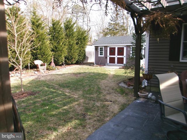 22 NUGENTOWN RD, Tuckerton, NJ 08087