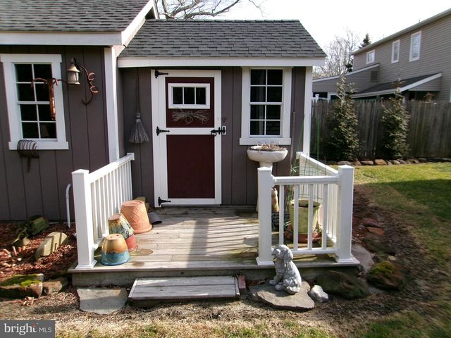 22 NUGENTOWN RD, Tuckerton, NJ 08087