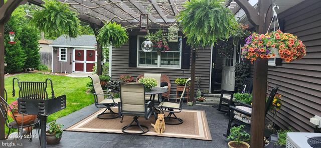 22 NUGENTOWN RD, Tuckerton, NJ 08087