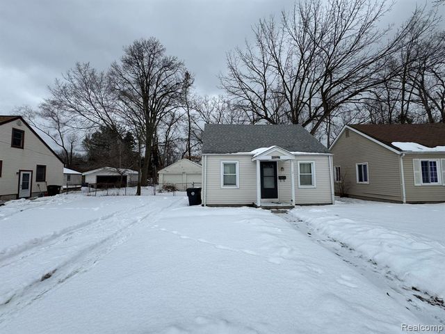 25012 Midland, Redford, MI 48239