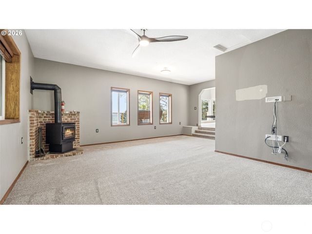 115 Legacy Drive, Woodland, WA 98674