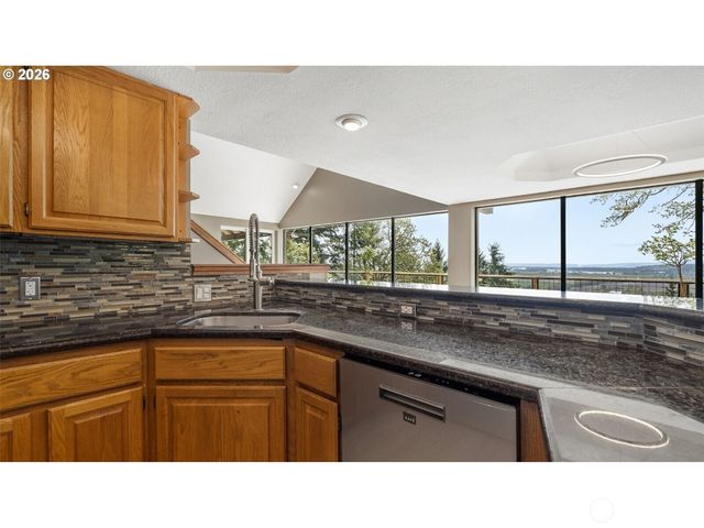 115 Legacy Drive, Woodland, WA 98674