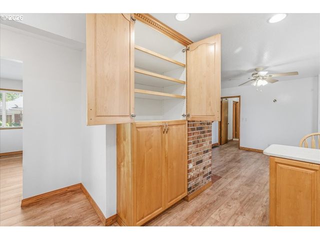 7910 N MCKENNA Ave, Portland, OR 97203