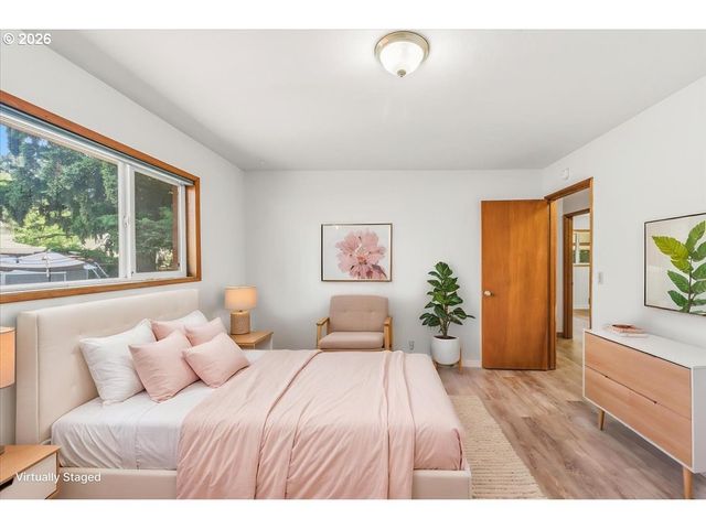 7910 N MCKENNA Ave, Portland, OR 97203